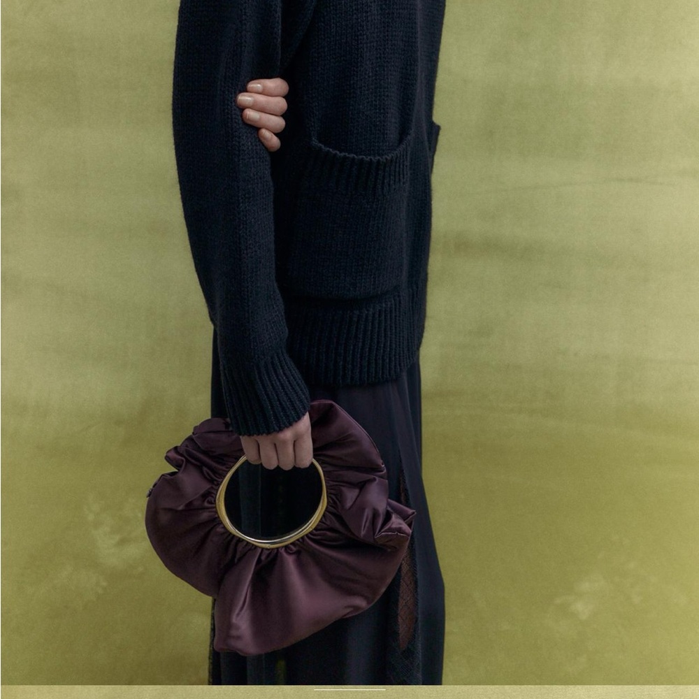 ZARA EGGPLANT SATIN EFFECT BUCKET CLUTCH BAG - Picture 5 of 5